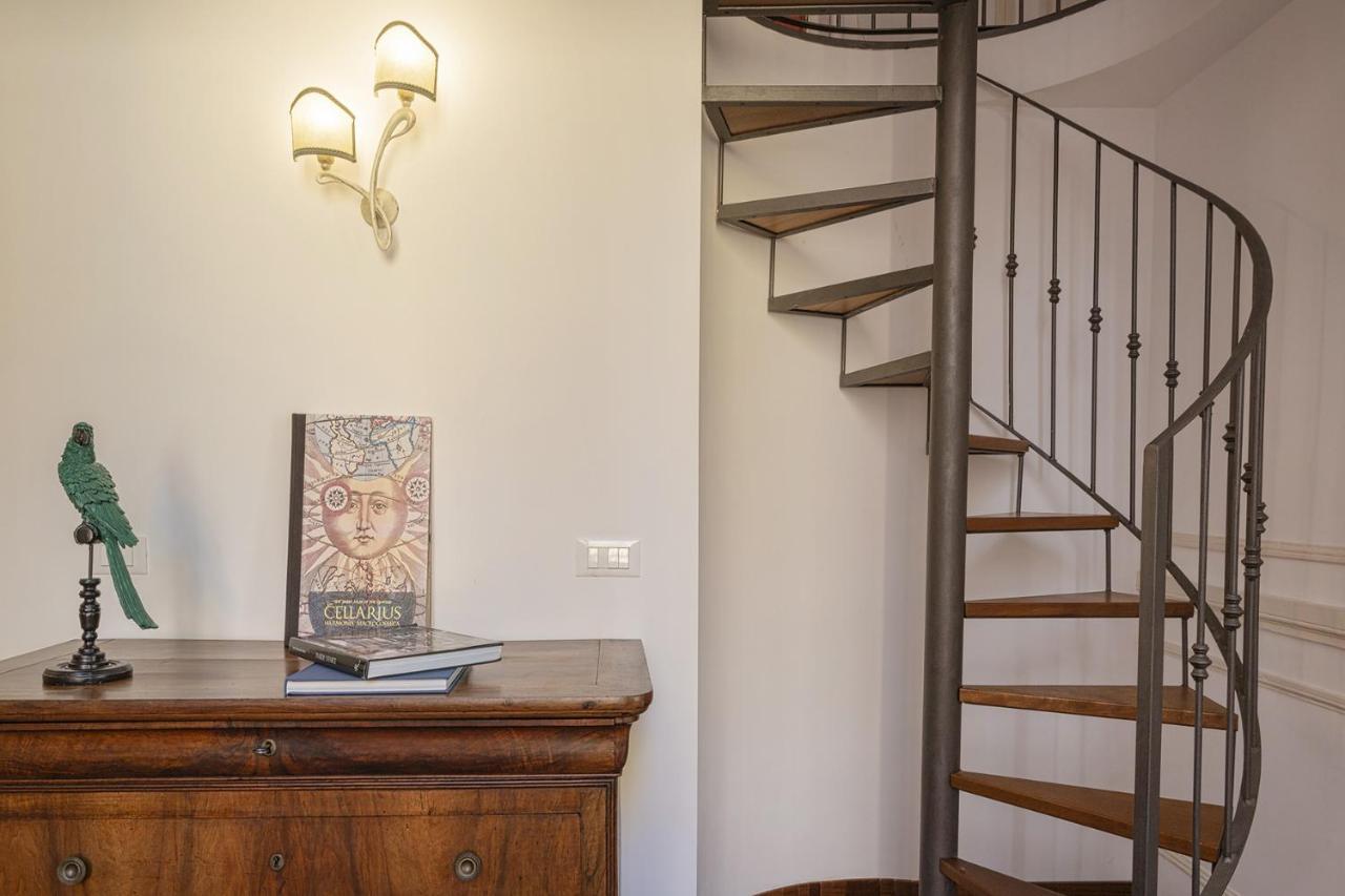 Lomellini Palace Apartments By Wonderful Italy ジェノヴァ エクステリア 写真