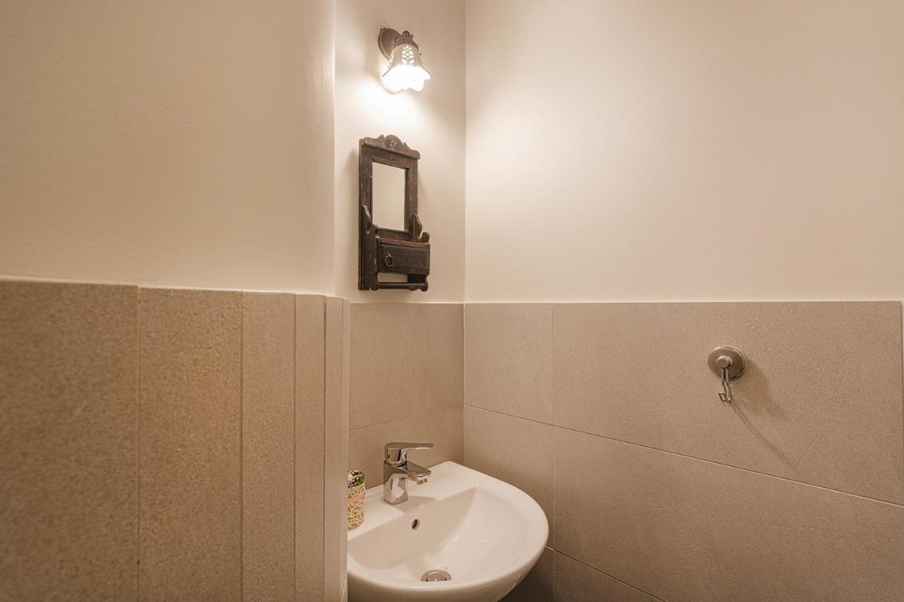 Lomellini Palace Apartments By Wonderful Italy ジェノヴァ エクステリア 写真
